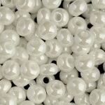 Бисер 46102 белый матовый перлам.