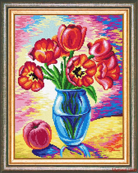 Канва с рисунком "Ваза с тюльпанами"