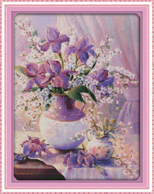 Набор для вышивания "Фиолетовая ваза"