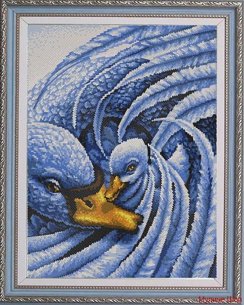 Ткань с рисунком "Лебеди"